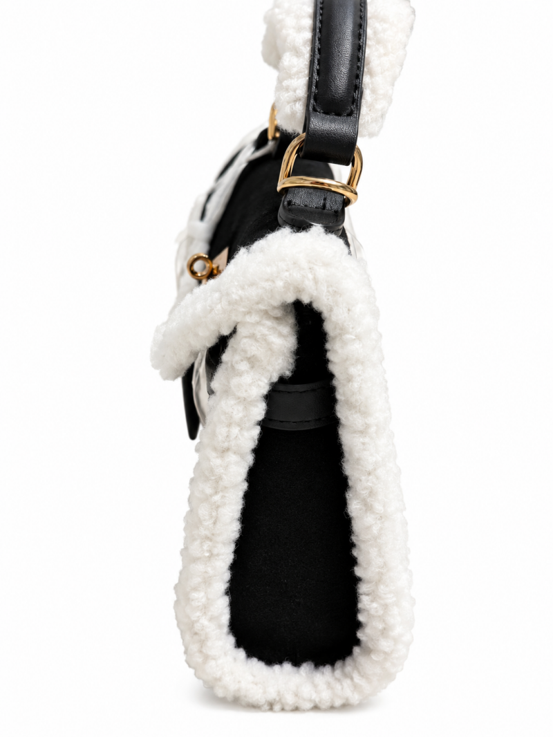 Mini sac bouclette camel noir ou moutarde – autre détail