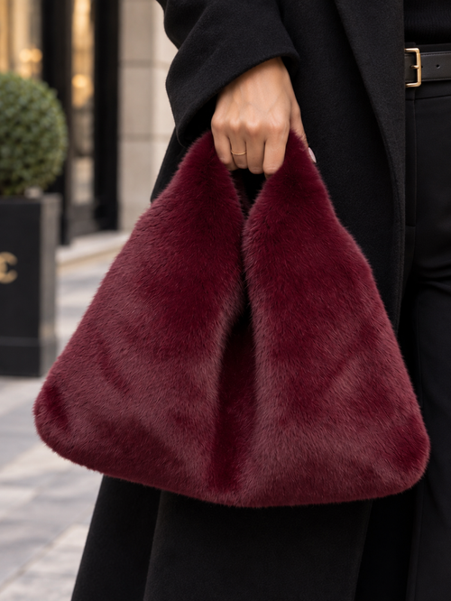 Sac à main en fausse fourrure bicolore – Bordeaux & Noir