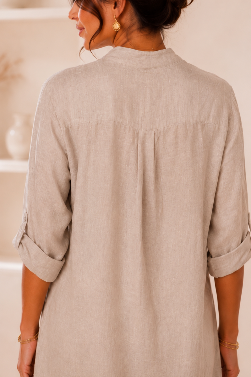 Robe chemise beige naturel en lin – détail de la coupe
