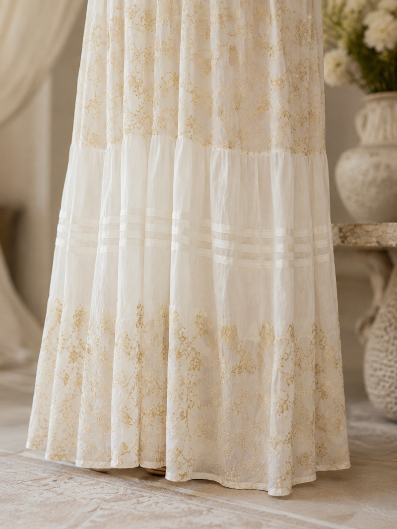 Robe longue blanche brodée dorée – Taille unique (36 au 40) – vue 3