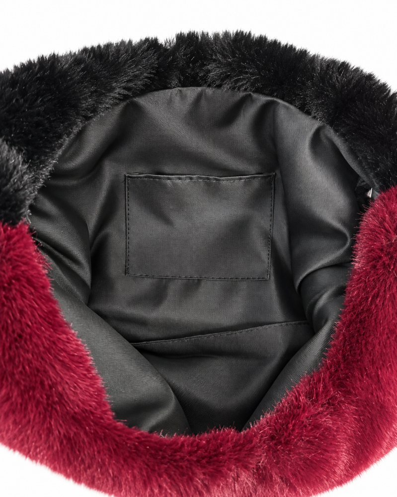 Sac à main en fausse fourrure bordeaux et noir – autre détail