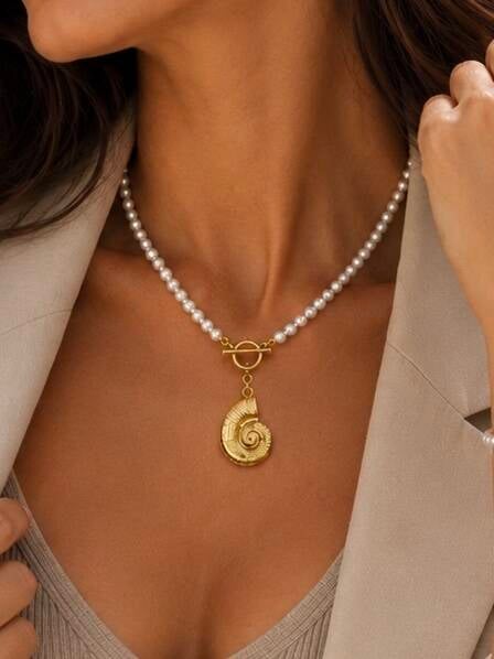 Parure collier & bracelet perles blanches et pendentifs dorés en acier inoxydable – vue 3