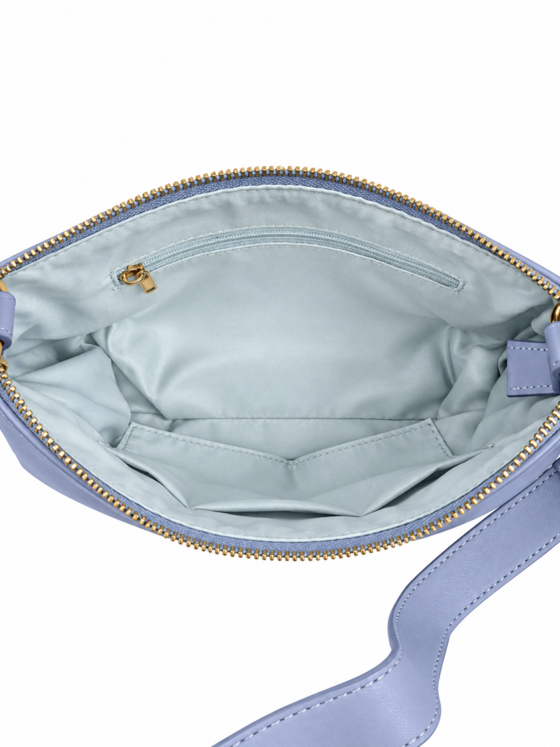 Sac à main matelassé bleu lavande – détail de la finition