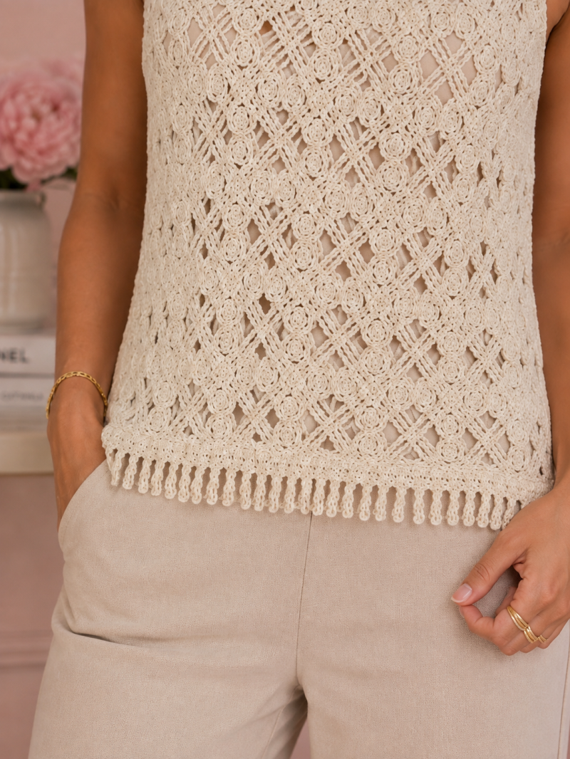 Top sans manches en crochet écru – détail du vêtement
