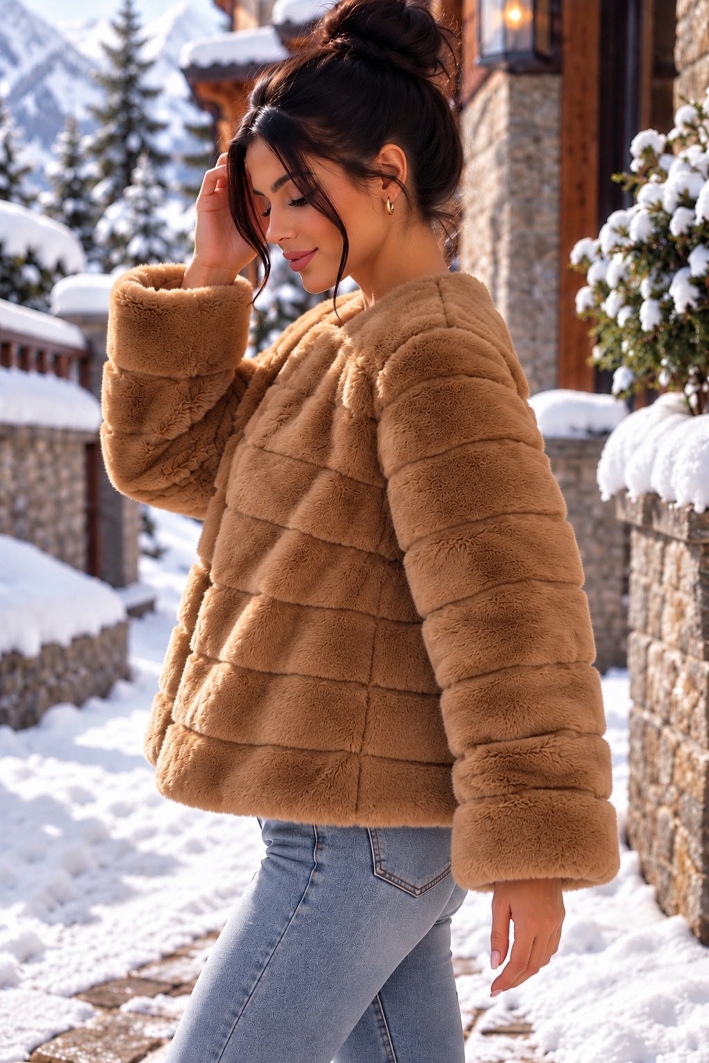 Manteau court femme en fausse fourrure camel 3 Desy - vue de profil